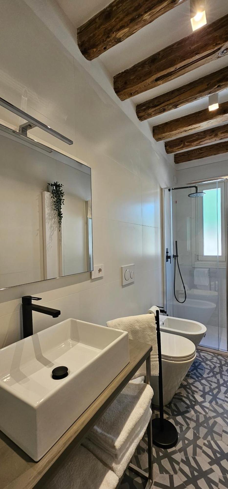Small Villa With Private Garden Венеция Экстерьер фото